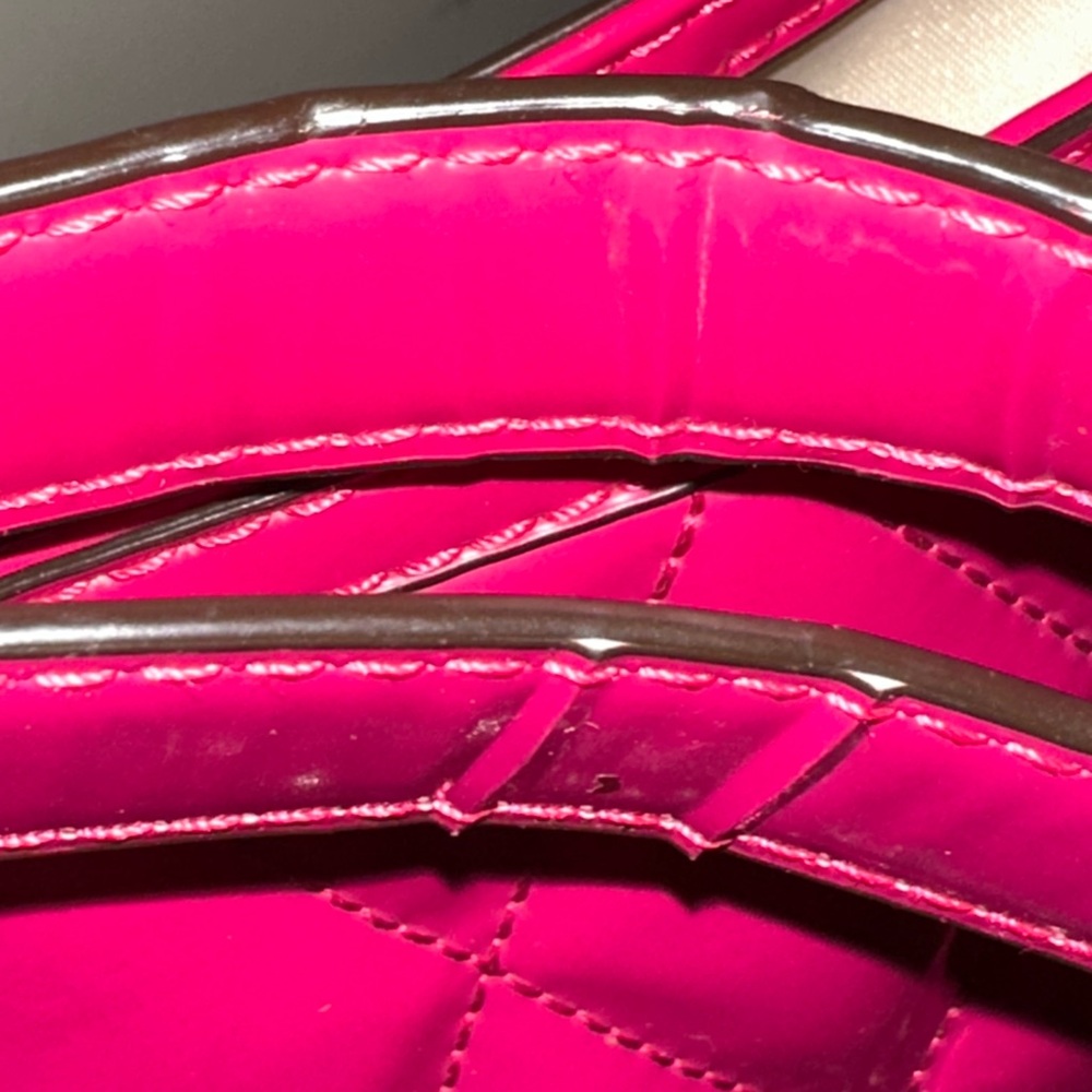 Coach Poppy Quilted Patent Leather shoulder bag. - Picture 10 of 10